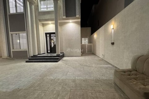 Villa de 6 dormitorios en Khobar, Saudi Arabia No. 60369 3