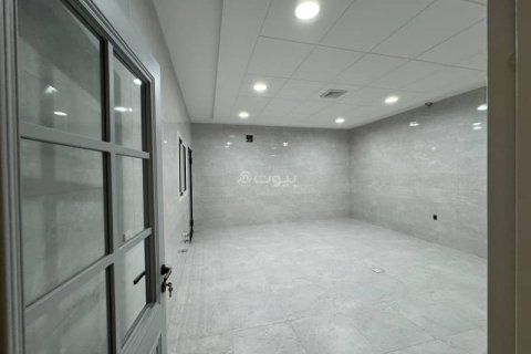 Villa de 6 dormitorios en Khobar, Saudi Arabia No. 60369 13