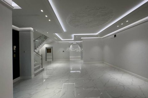 Villa de 6 dormitorios en Khobar, Saudi Arabia No. 60369 10