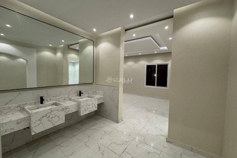 Villa de 6 dormitorios en Khobar, Saudi Arabia No. 60372 13