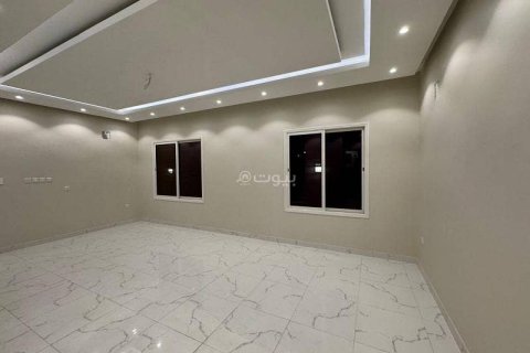 Villa de 6 dormitorios en Khobar, Saudi Arabia No. 60372 9