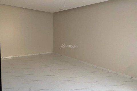 Villa de 6 dormitorios en Khobar, Saudi Arabia No. 60371 13