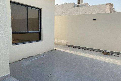 Villa de 6 dormitorios en Khobar, Saudi Arabia No. 60371 4