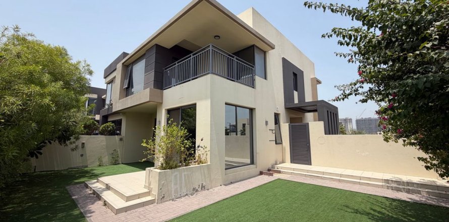 Villa de 5 dormitorios en Dubai Hills Estate, UAE No. 166619