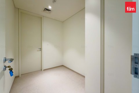 2 bedrooms Apartment in Dubai, UAE No. 161014 22