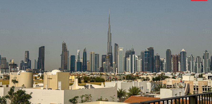 2 bedrooms Apartment in Dubai, UAE No. 161014
