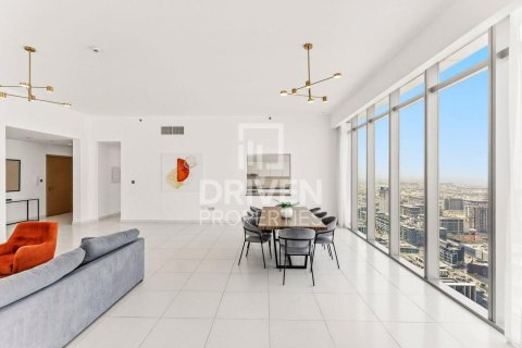 3 bedrooms Apartment in Al Satwa, UAE No. 191951 8