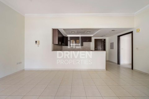 Квартира с 1 спальней в Churchill Towers, ОАЭ №209476 7