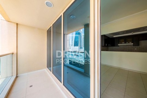 Квартира с 1 спальней в Churchill Towers, ОАЭ №209476 12