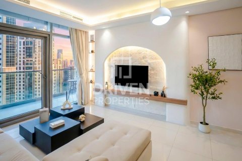 2 bedrooms Apartment in Paramount Tower Hotel & Residences, UAE No. 192816