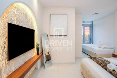 2 bedrooms Apartment in Paramount Tower Hotel & Residences, UAE No. 192816 8