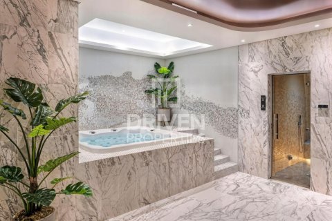 2 bedrooms Apartment in Paramount Tower Hotel & Residences, UAE No. 192814 16