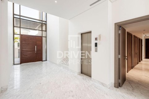 6 bedrooms Villa in District One, UAE No. 192817 4