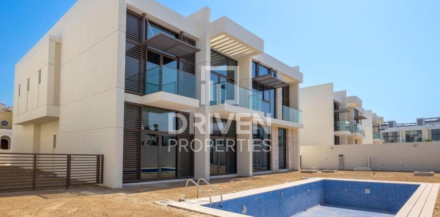 6 bedrooms Villa in District One, UAE No. 192817