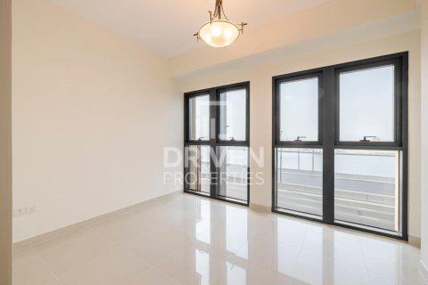 3 bedrooms Apartment in Deira, UAE No. 192819 6