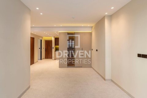 2 bedrooms Apartment in Al Satwa, UAE No. 192820 4