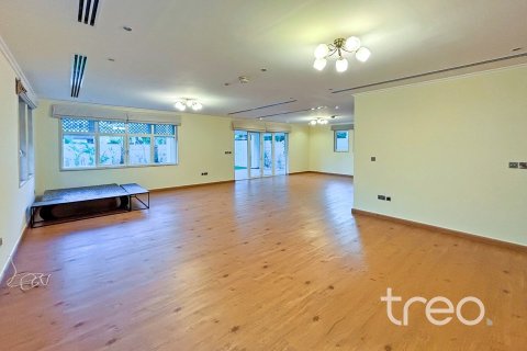 4 bedrooms Villa in Regional, UAE No. 173847 22