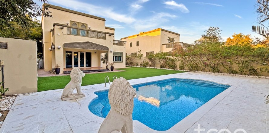 4 bedrooms Villa in Regional, UAE No. 173847