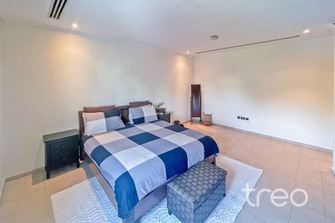 4 bedrooms Villa in Regional, UAE No. 173847 27