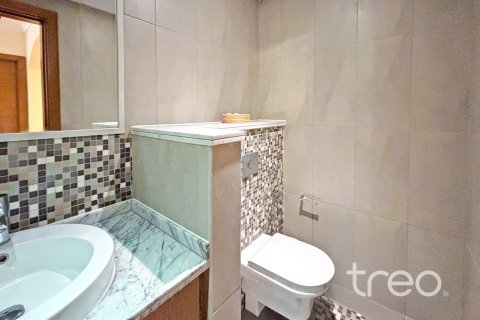 4 bedrooms Villa in Regional, UAE No. 173847 23