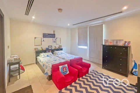 4 bedrooms Villa in Regional, UAE No. 173847 28