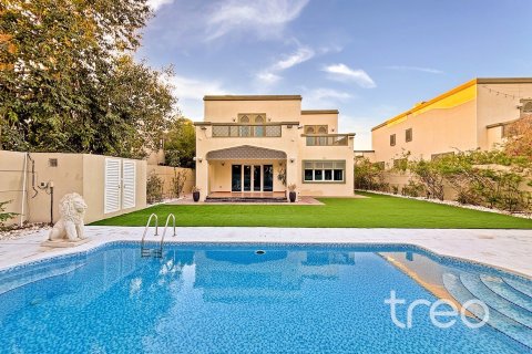 4 bedrooms Villa in Regional, UAE No. 173847 3