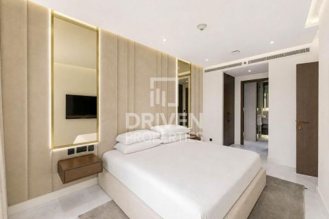 Квартира с 3 спальнями в The Address Residence Fountain Views, ОАЭ №191555 16