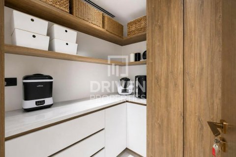 Квартира с 3 спальнями в The Address Residence Fountain Views, ОАЭ №191555 18