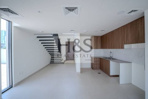 Townhouse de 4 dormitorios  No. 112772 9