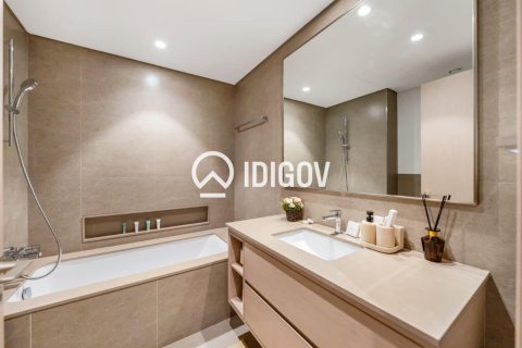 2 bedrooms Apartment in Dubai, UAE No. 184893 16