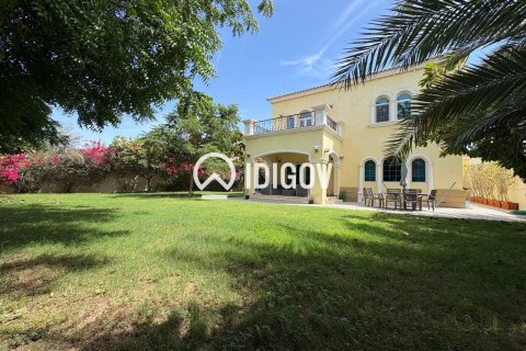 3 bedrooms Villa in Jumeirah Park, UAE No. 184895 8