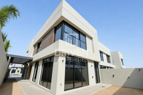 3 غرف نوم تاون هاوس في Dubai Land, الإمارات العربية المتحدة رقم 198807