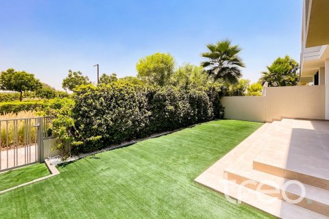 Villa de 3 chambres à Golf Grove, UAE No. 198811 3