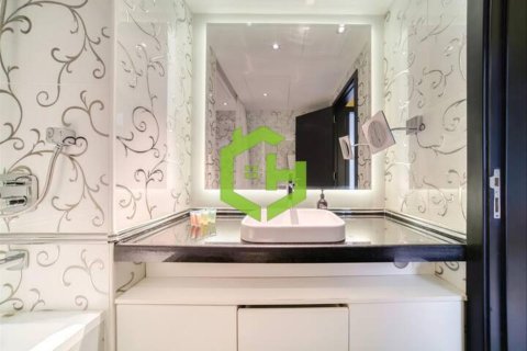 4 bedrooms Apartment No. 105207 17