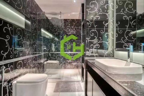 4 bedrooms Apartment No. 105207 18