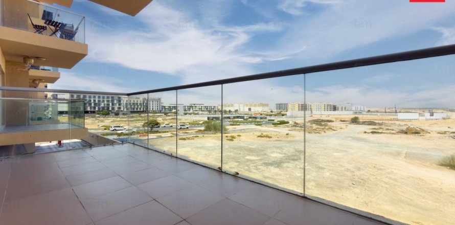 Apartment de 3 dormitorios en Dubai, UAE No. 163984