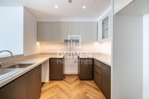 Apartment de 2 dormitorios en Creekside 18, UAE No. 189883 4