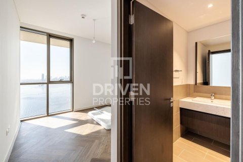Apartment de 2 dormitorios en Creekside 18, UAE No. 189883 8