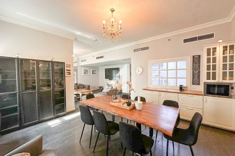3 bedrooms Apartment  No. 112362 4