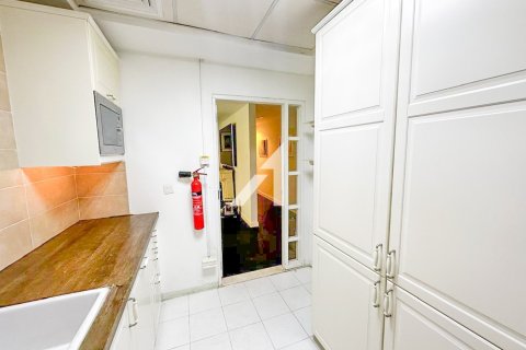 3 bedrooms Apartment  No. 112362 10