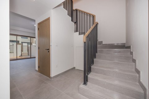 Villa de 4 chambres à Villanova, UAE No. 146685