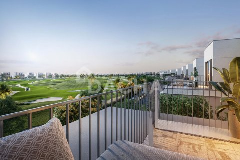 5 bedrooms Villa in EMAAR South, UAE No. 161276 8