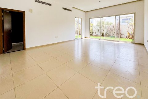4 غرف نوم فيلا في مُدُنْ, الإمارات العربية المتحدة رقم 174000 7