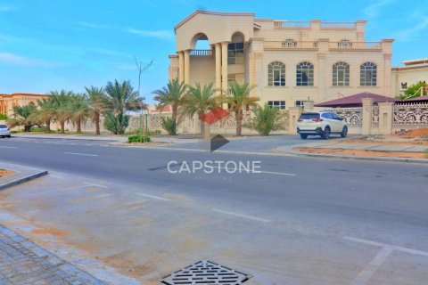 Villa de 7 chambres à Mohamed Bin Zayed City, UAE No. 18417 25