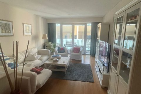 Apartment de 4 dormitorios en Al Raha Beach, UAE No. 62435 3