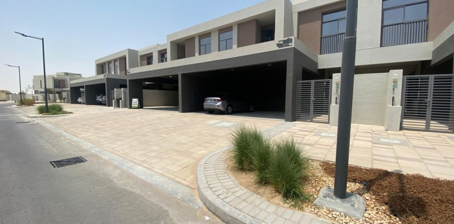 Вилла с 4 спальнями  №107232