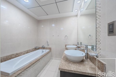 Квартира с 3 спальнями  №111655 11