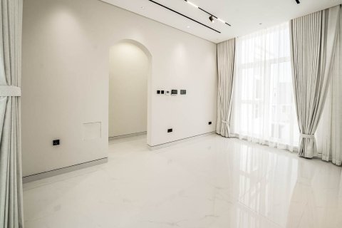 7 bedrooms Villa in Dubai, UAE No. 208909 26
