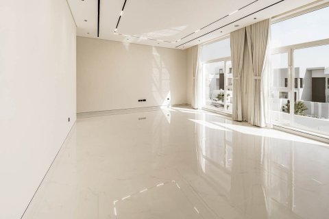 7 bedrooms Villa in Dubai, UAE No. 208909 24