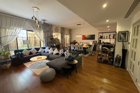 Townhouse de 4 chambres à Al Garhoud, UAE No. 208908 3